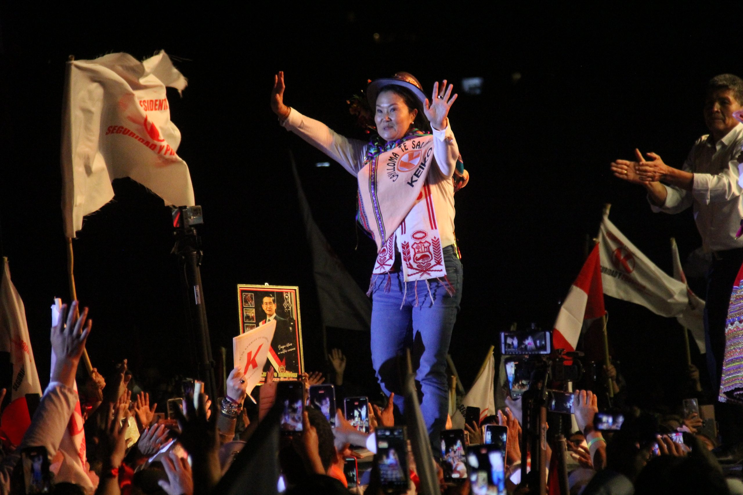 Keiko Fujimori oró en Chapi y luego encabezó mitin en Arequipa