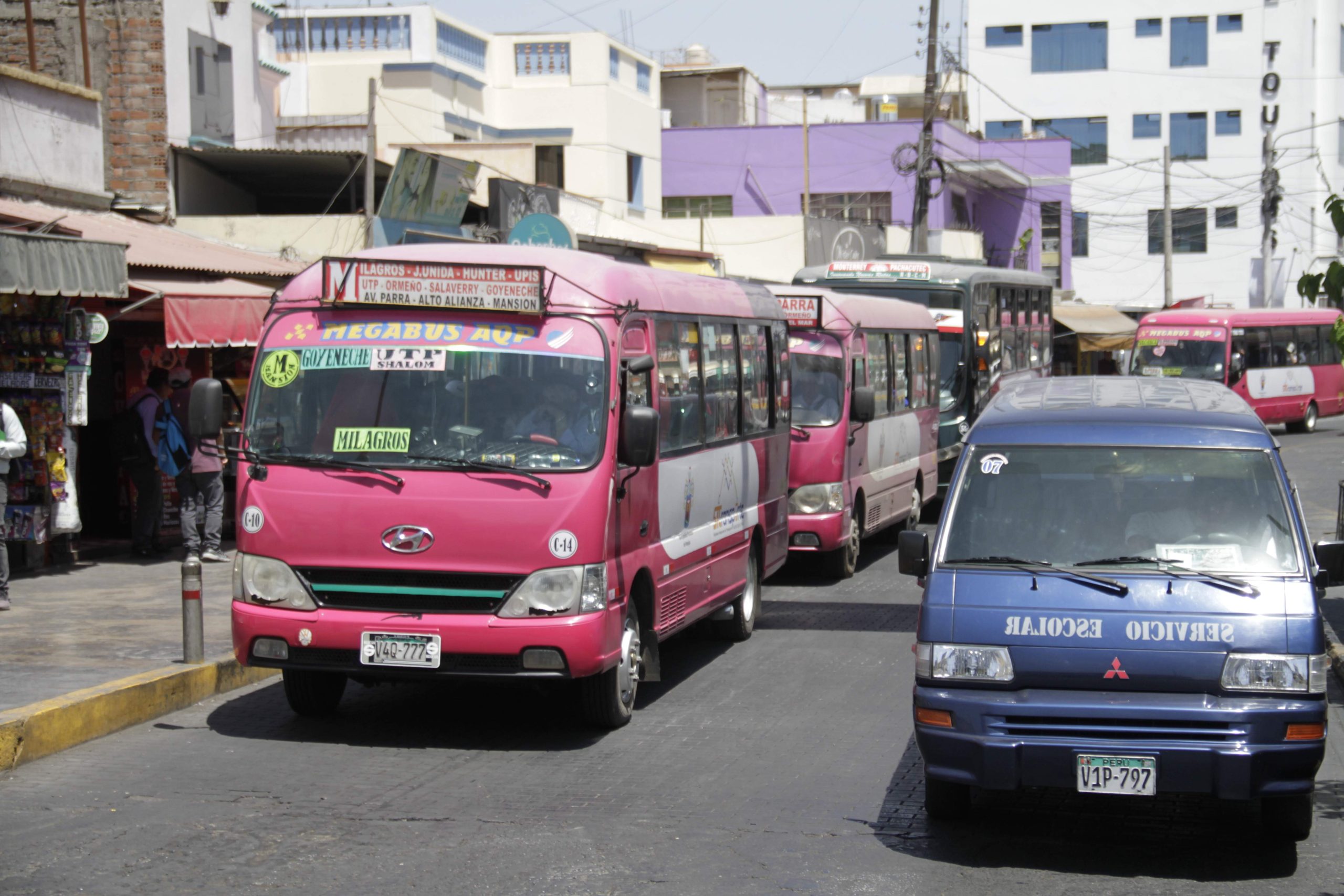 Reactivarán mesas técnicas para resolver la crisis del transporte