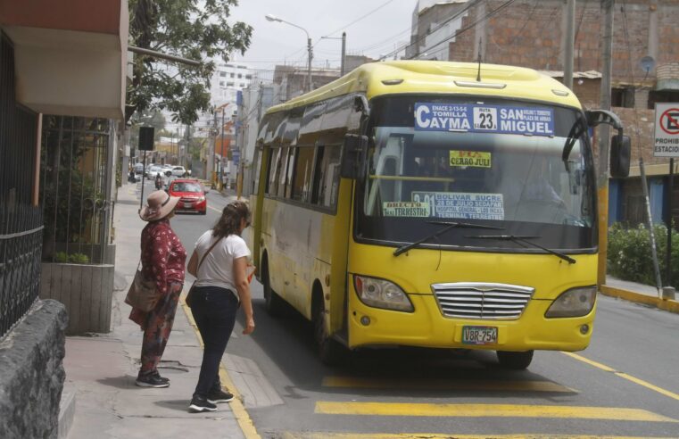 Transportistas de Arequipa marginados del subsidio de 4 soles por suba de combustible