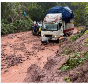 Tránsito restringido en Chanchamayo por caída de huaico tras intensas lluvias