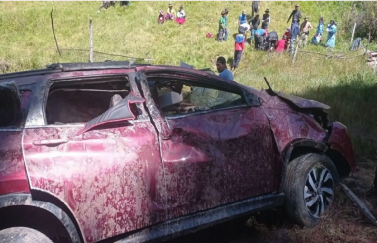 Niña de 7 años fallece tras despiste de camioneta