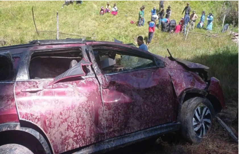 Niña de 7 años fallece tras despiste de camioneta
