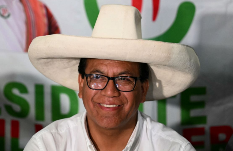 Cuestionan propuestas de Juntos por el Perú