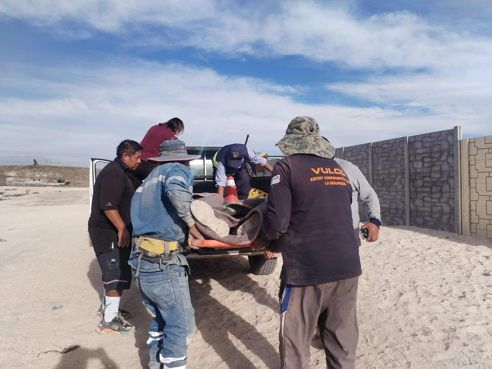 Obrero queda grave tras ataque de jauría en Yura
