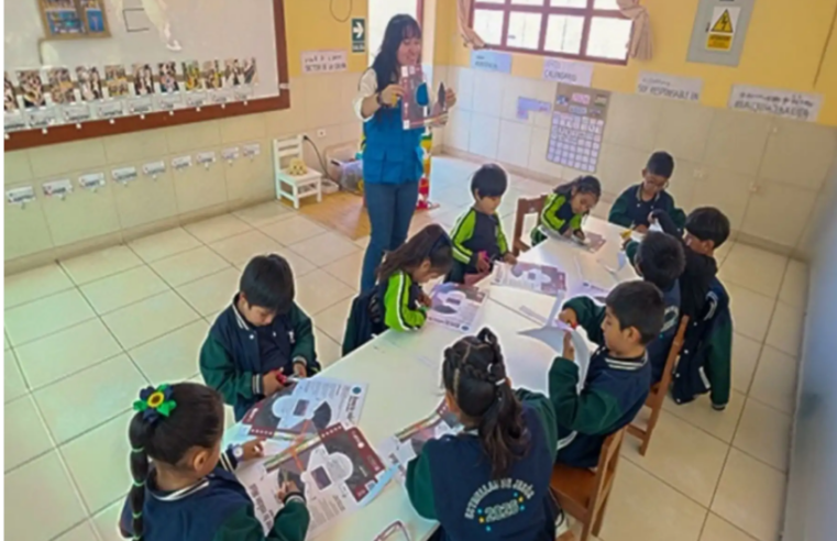Capacitan en ciencia y prevención en colegios