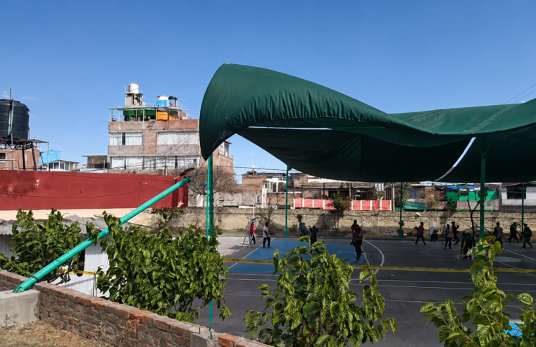 Vientos dañan mallas raschel en colegios de Arequipa