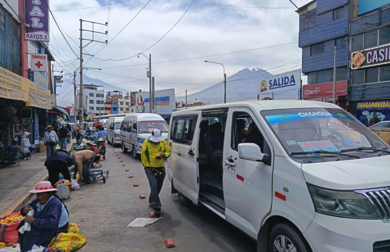 “Loncheritas” ganan batalla al municipio y la Policía y se apoderan de avenidas