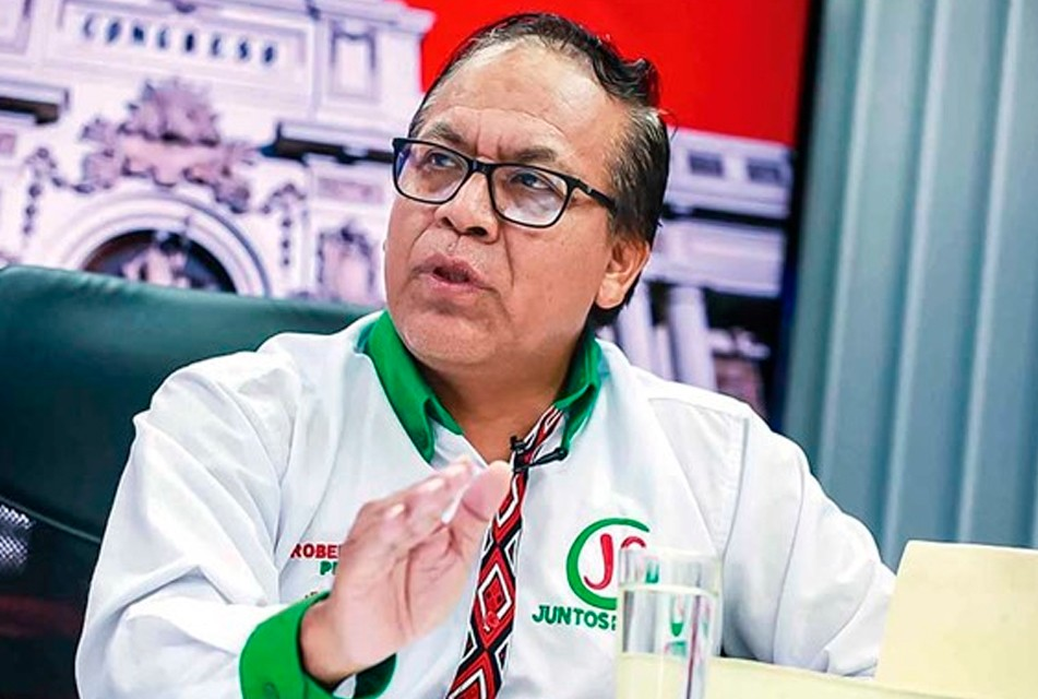 Economistas advierten riesgos en propuestas de Juntos por el Perú en plena coyuntura electoral