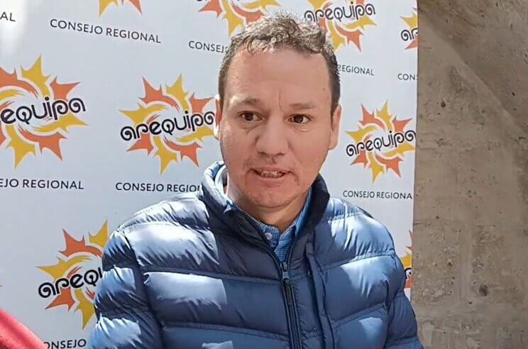 Daños por huaicos y sismos mantienen a escolares de Caravelí en ambientes inhabitables