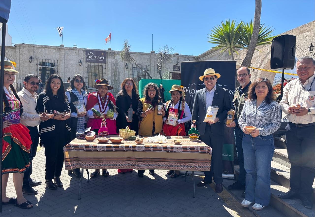 Con exposición fotográfica dan inicio a fiesta de Reserva Paisajística Cotahuasi