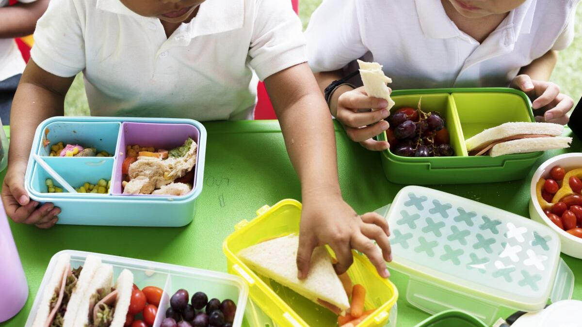 Refuerzan hábitos saludables para garantizar alimentación escolar segura