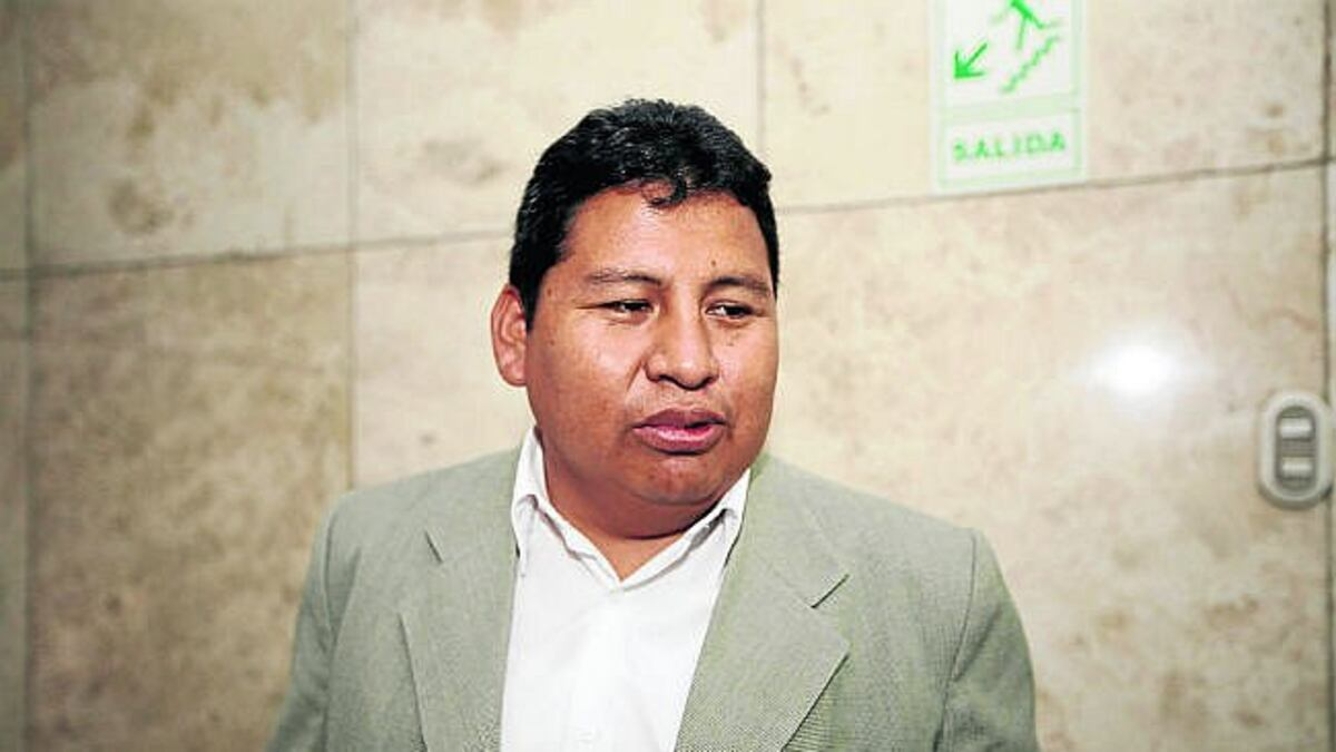 Conformarán comisión investigadora para sancionar a regidor Calisaya