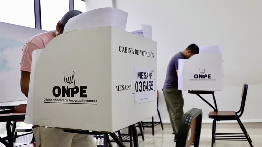 Promulgan ley que prioriza colegios y universidades como locales de votación