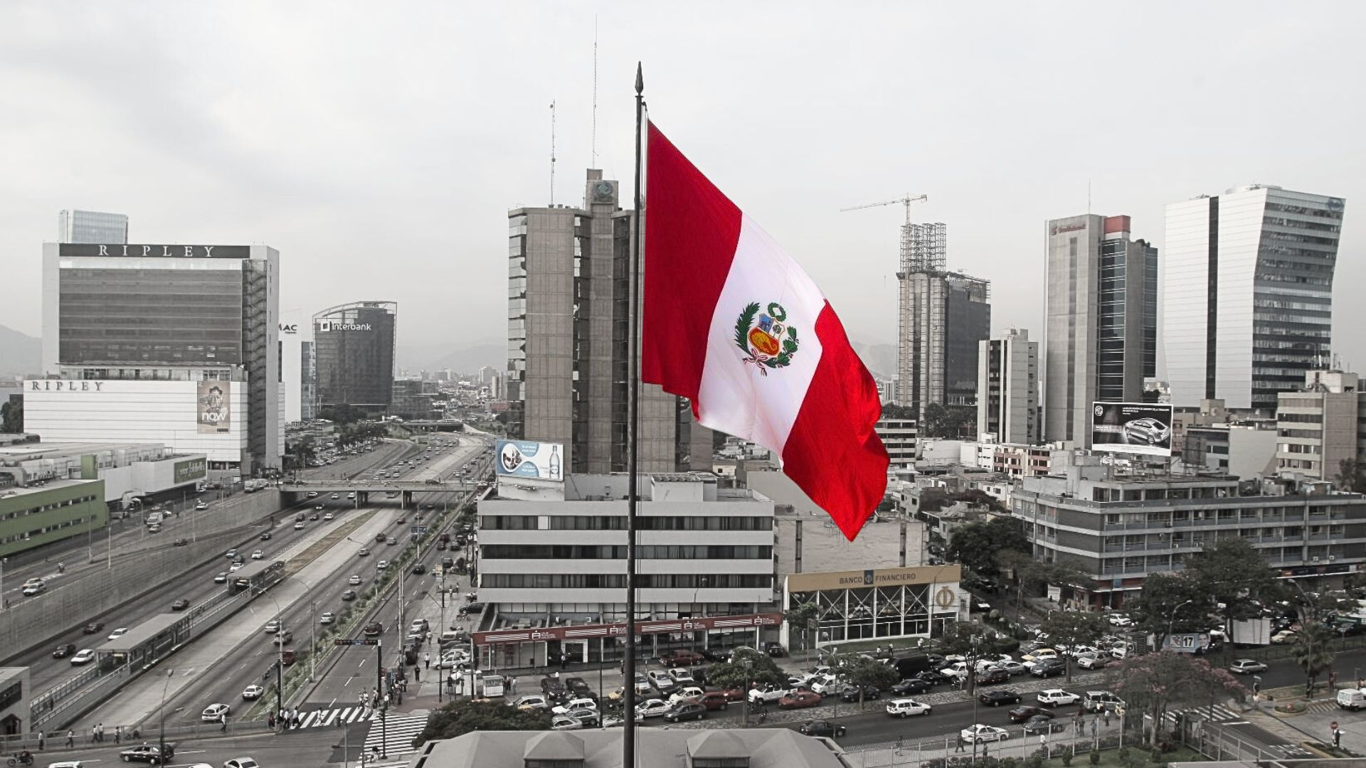Perú entra a un nuevo ciclo político: estabilidad económica y fragilidad social