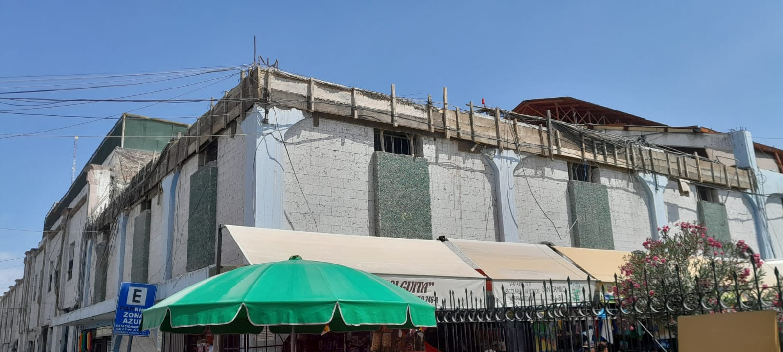 Dan 15 días de plazo para culminar obras en el mercado San Camilo