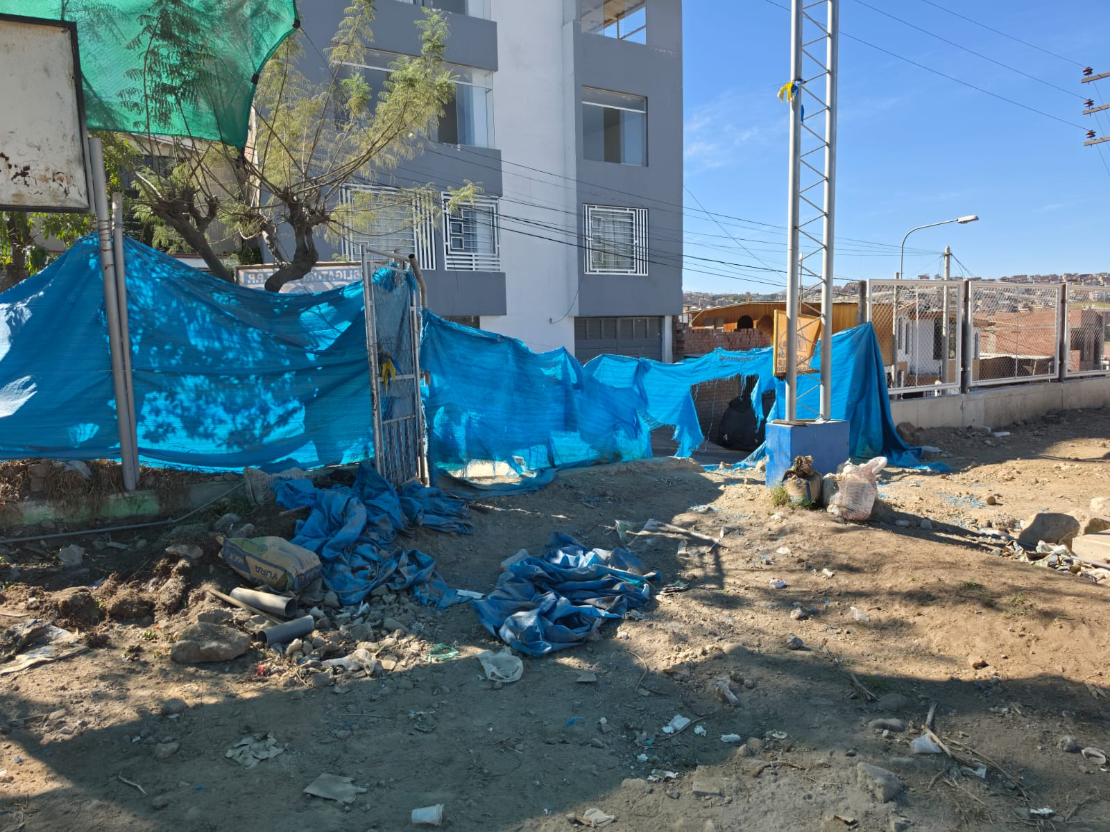 Vecinos denuncian abandono del parque Juan Velasco en Socabaya