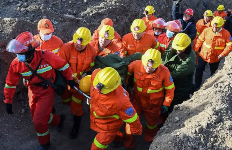 Explosión en mina deja 8 muertos y decenas de atrapados en China