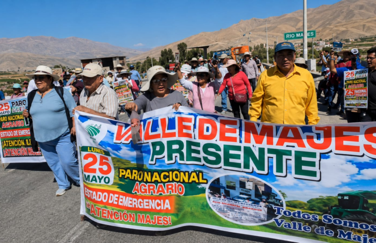 Arroceros bloquearon puente Punta Colorada en Majes
