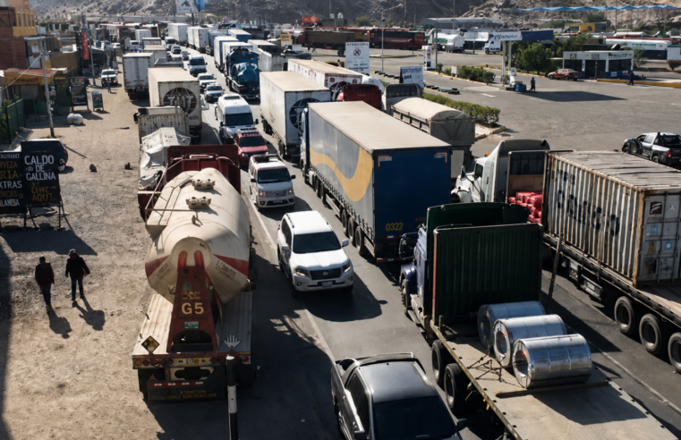 Más de 10 mil buses acatarían paro nacional de transporte
