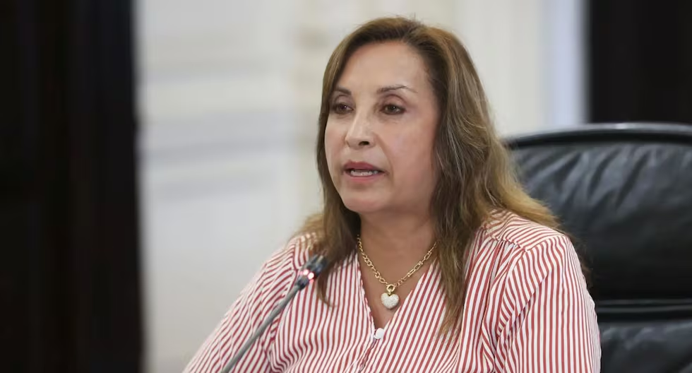 Fiscalía archiva investigación contra Boluarte por presunta falsedad genérica