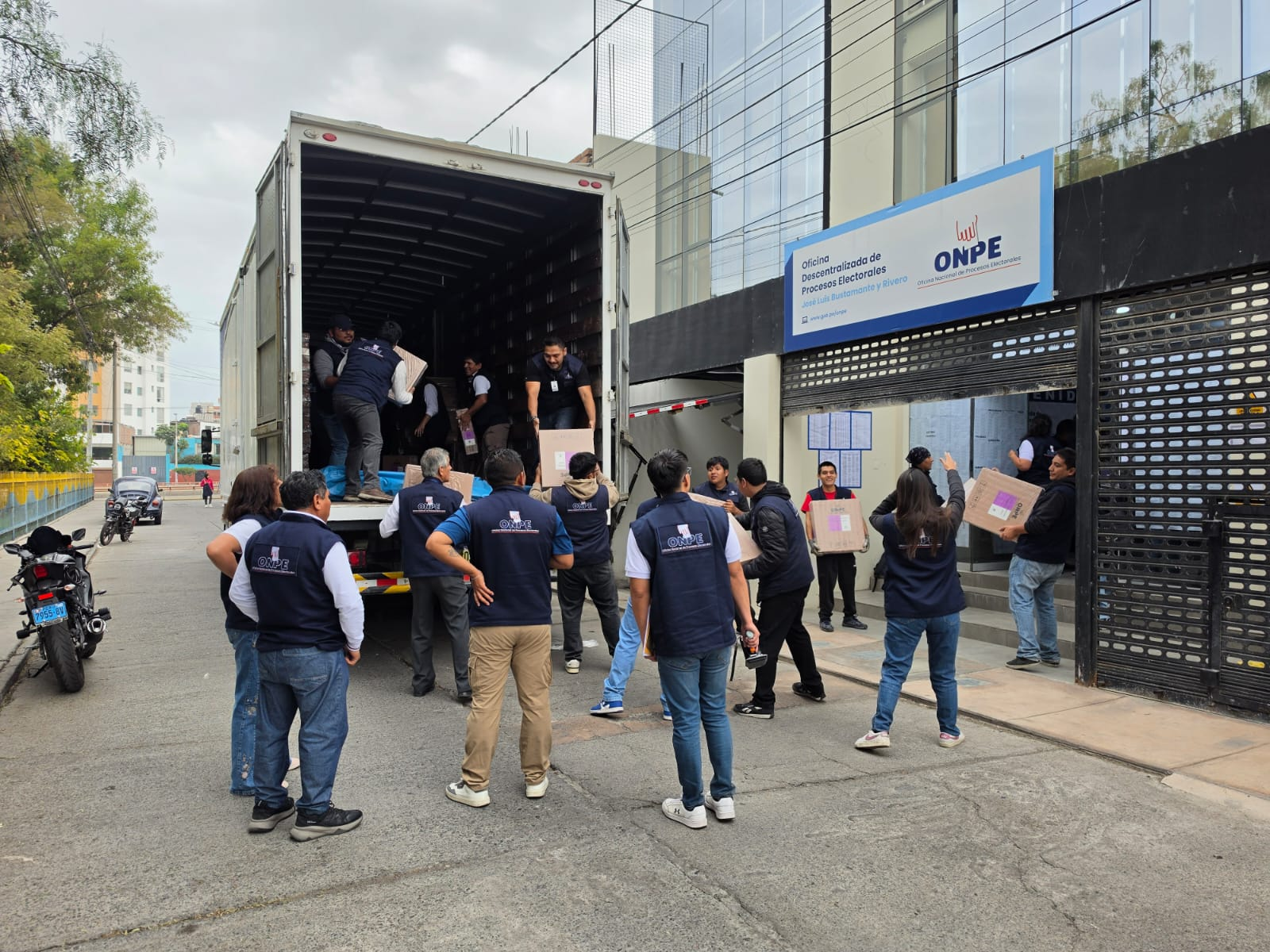 Llegan cédulas para la segunda vuelta electoral en Arequipa