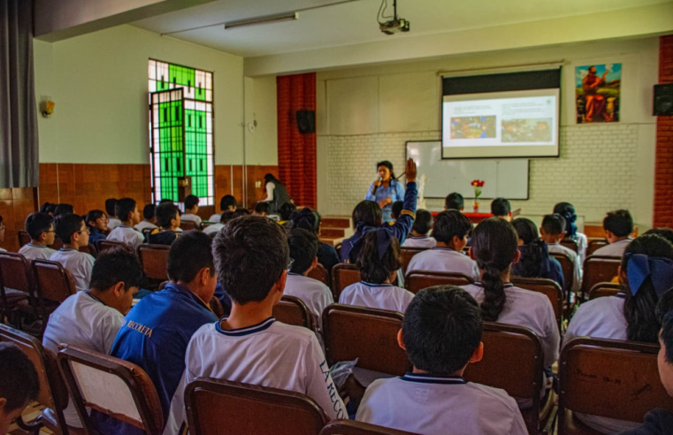 Impulsa biohuertos escolares para promover conciencia ambiental