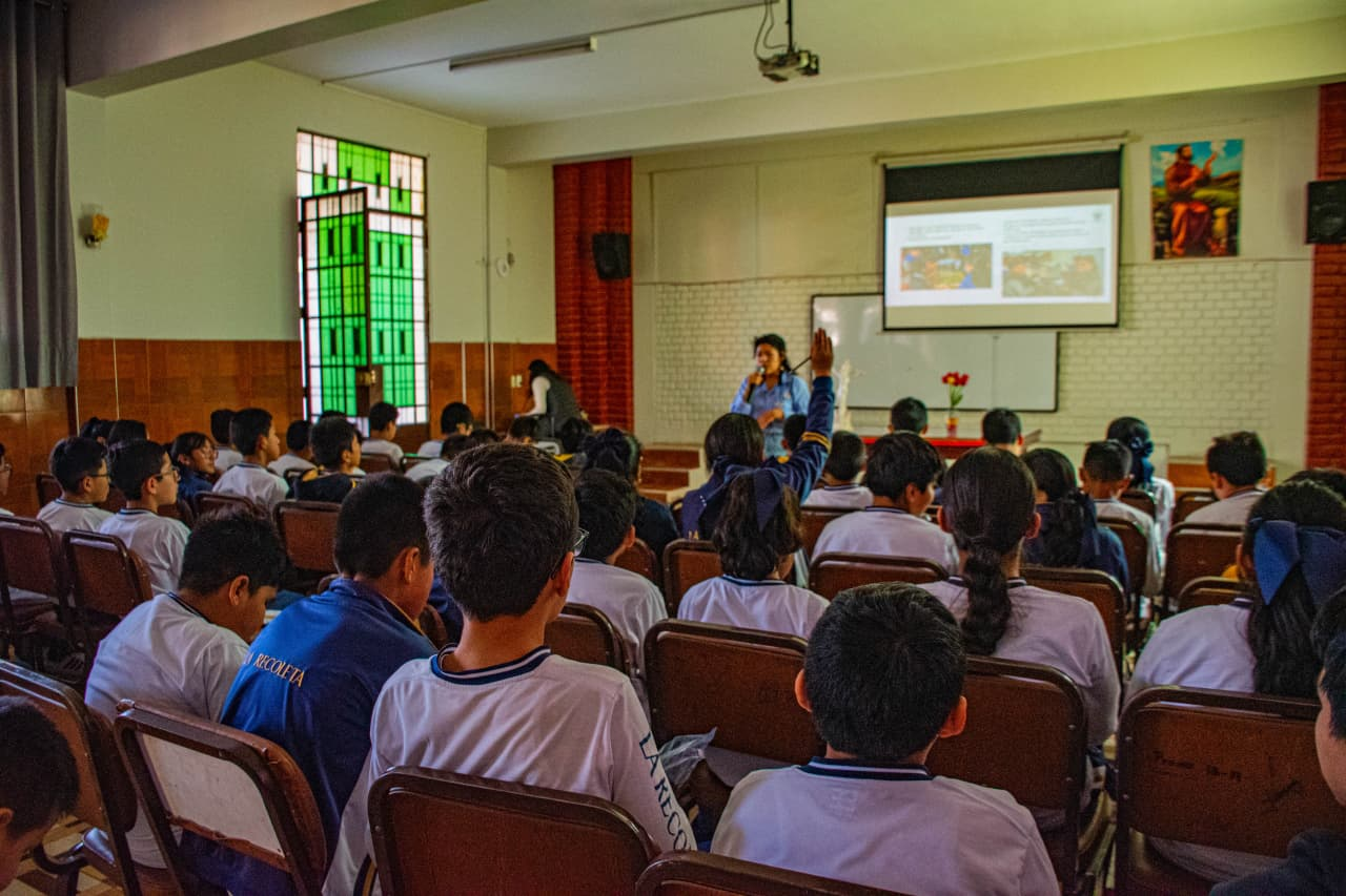 Impulsa biohuertos escolares para promover conciencia ambiental
