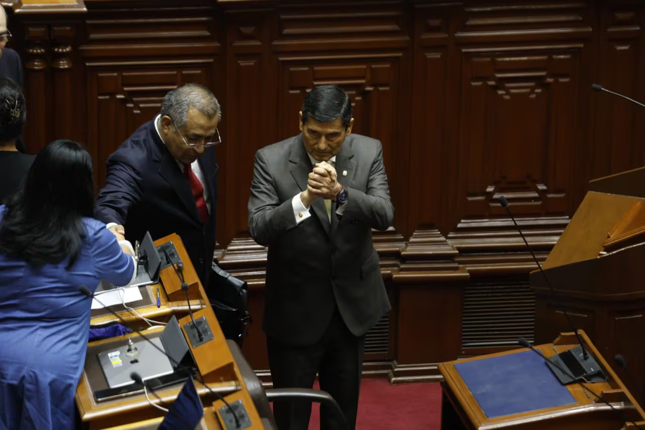Gabinete deberá responder por compra de aviones y muerte de civiles ante el Congreso