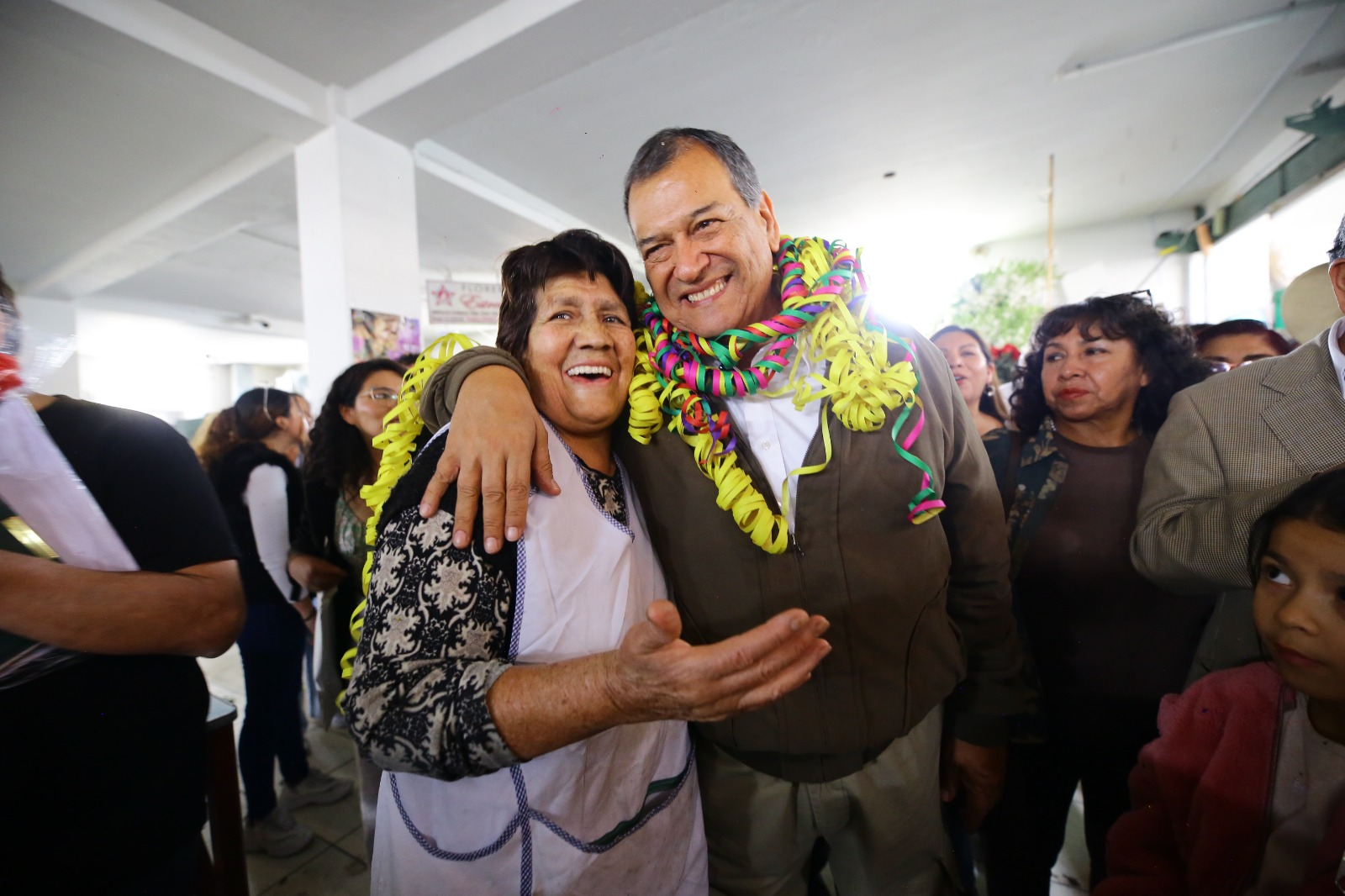 SOSTIENE QUE SE NECESITAN NUEVOS LÍDERES