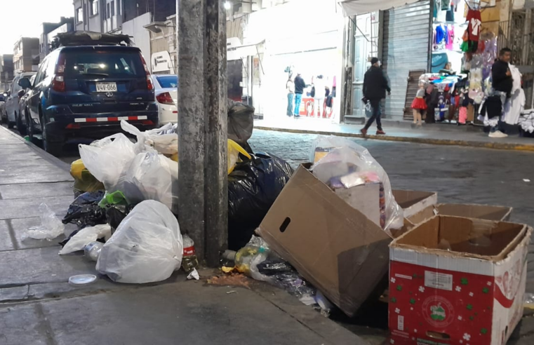 Vecinos y comercios que arrojen basura tienen los días contados