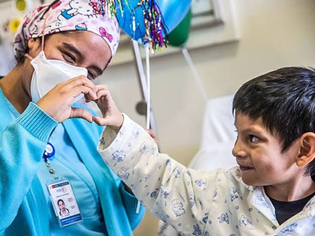 Día Internacional de la Enfermería: el primer rostro del sistema de salud