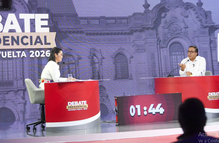 Fujimori y Sánchez confrontan propuestas en debate presidencial