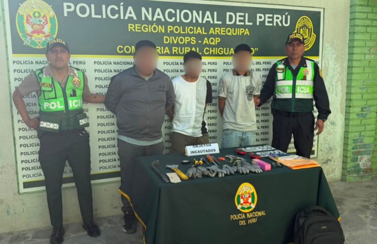 Caen tres presuntos ladrones de viviendas en Chiguata