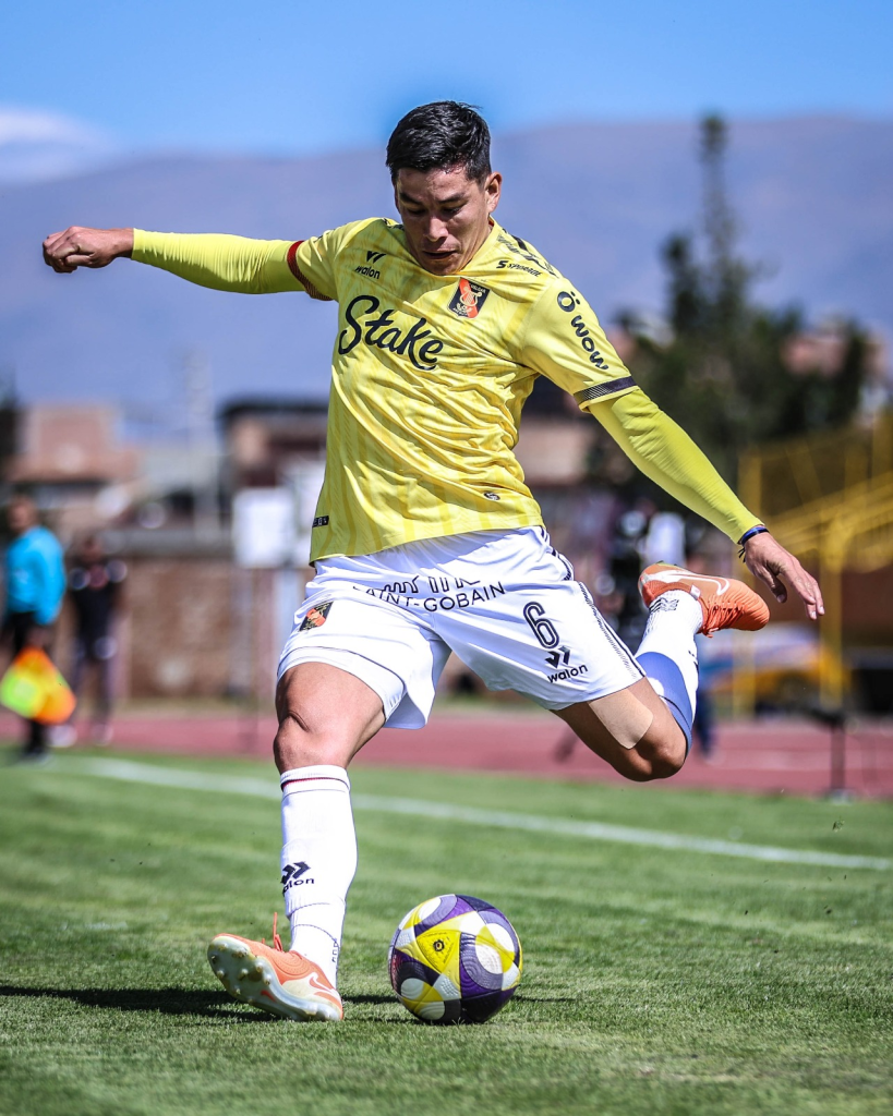Leonel González vuelve al FBC Melgar a pesar de críticas