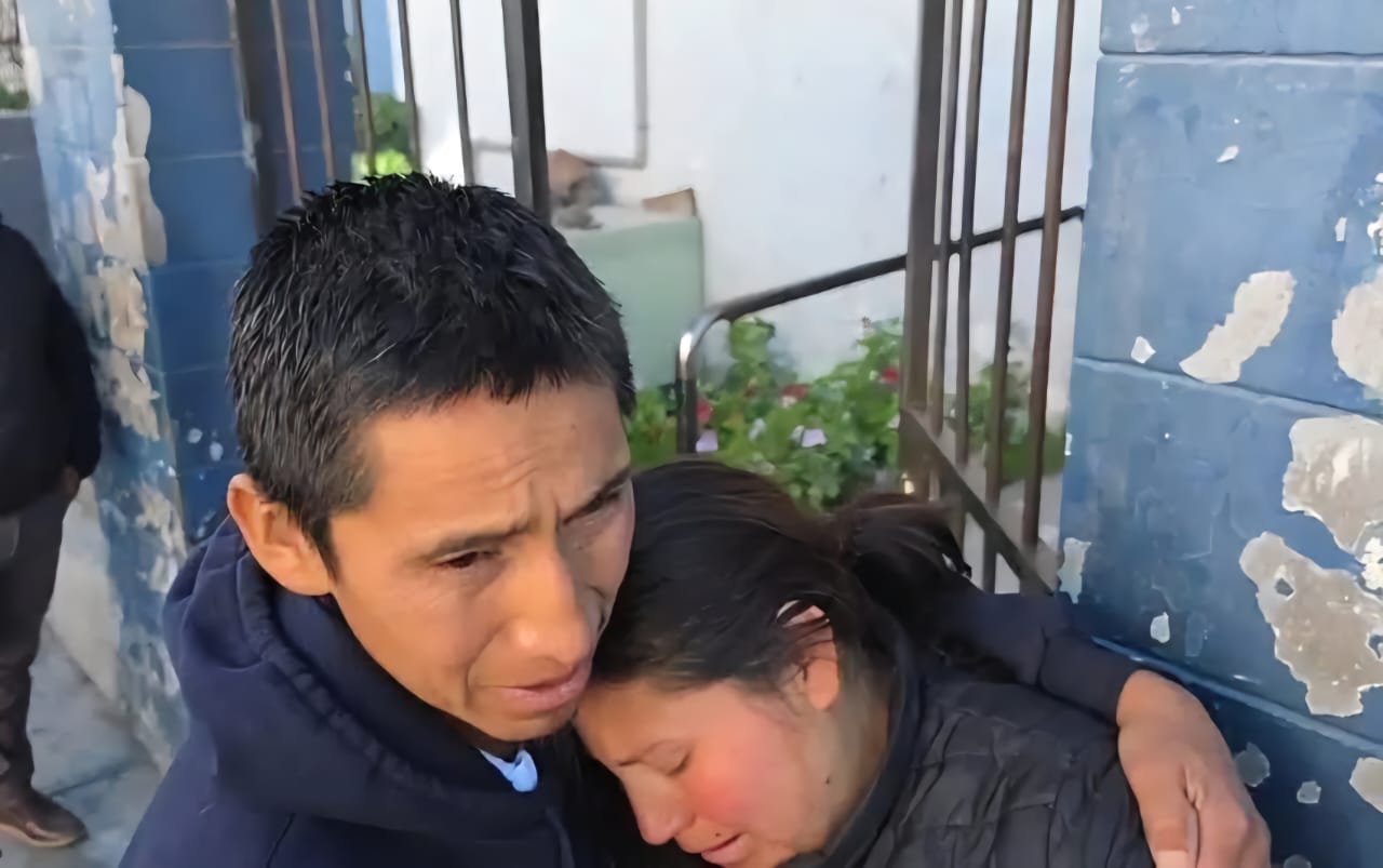 Niño llega al hospital Goyeneche con una fractura, lo derivan a una clínica privada y fallece en Arequipa