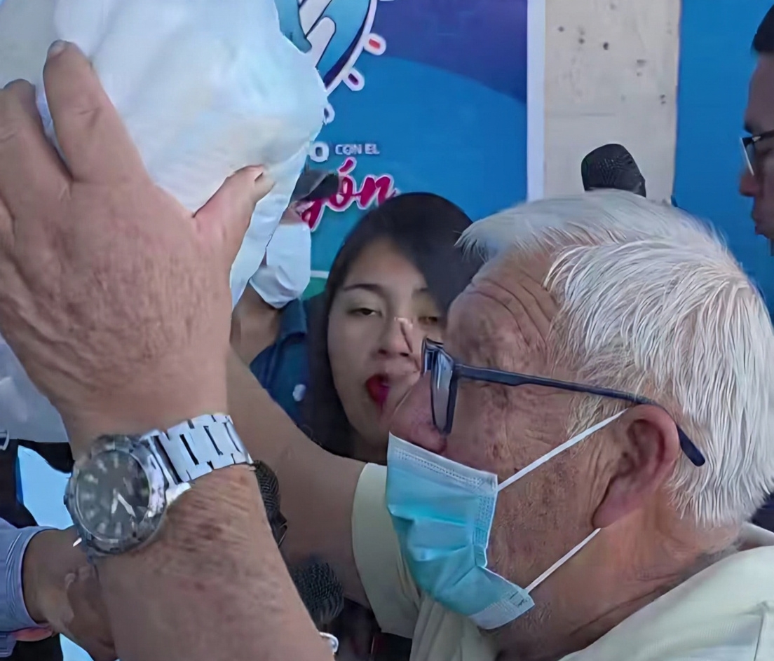 Pacientes de EsSalud esperan resultados tras visita de Jaime Moreno y no solo fotos publicadas