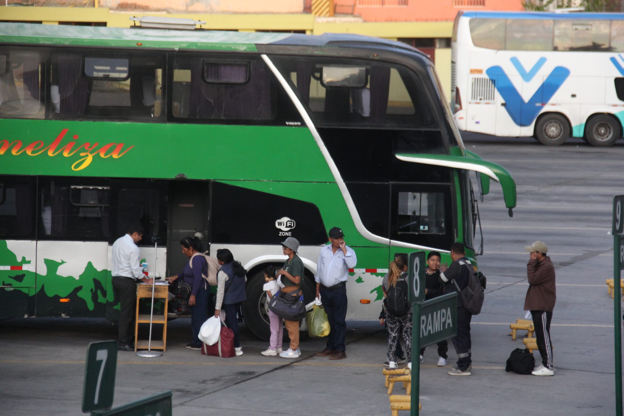Alta demanda de pasajes provocó incremento de costos en terminales