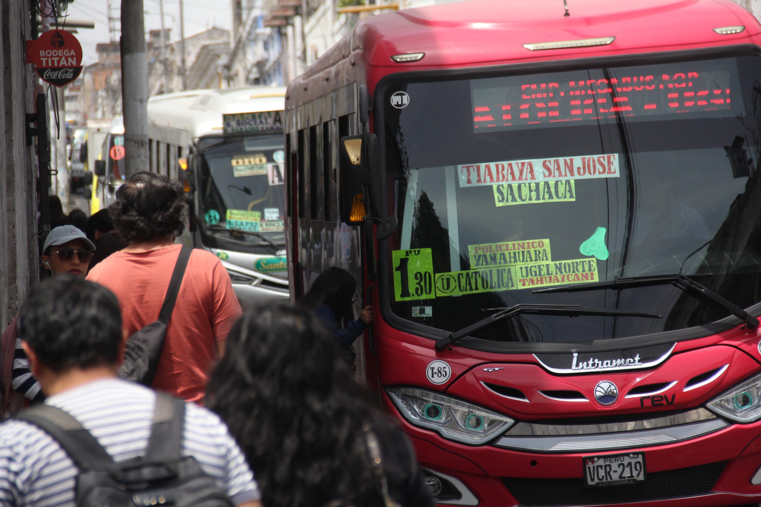 Reducción de la tarifa de pasajes forma parte de la campaña electoral de Oscco