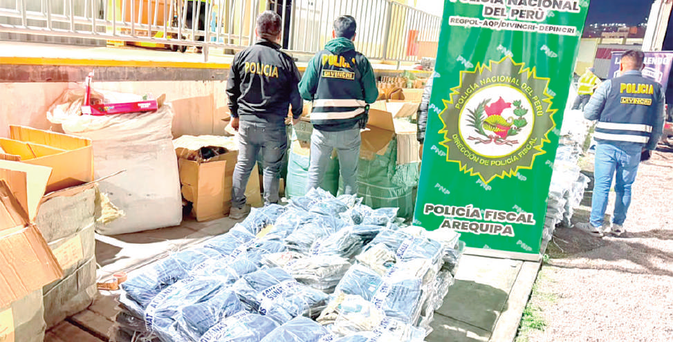 Incautan más de S/ 2 millones de contrabando en Mollendo