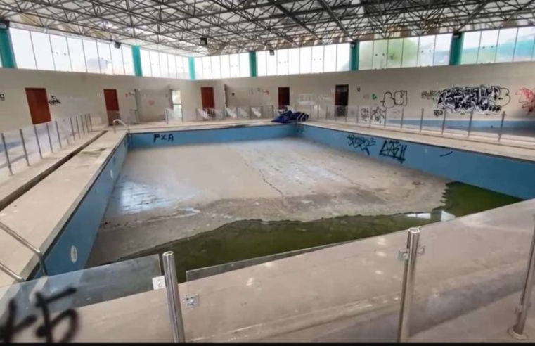 Paucarpata: piscina y parque de S/ 2.5 millones abandonados desde hace 8 años