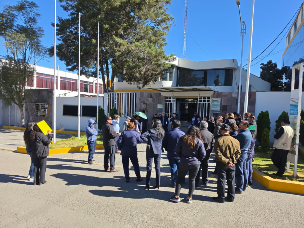 Trabajadores de Walther Oporto buscan quedarse en la Geresa.
