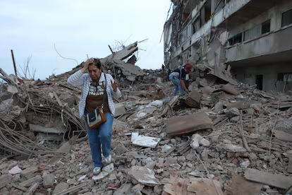 Dos fuertes terremotos sacuden Venezuela y generan alerta en el Caribe