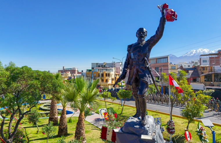 Rinden homenaje a la Bandera y recordaron la gesta de Arica