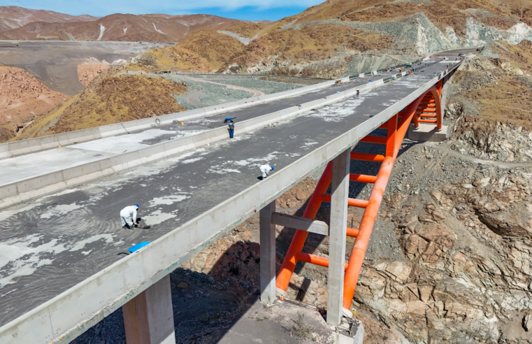 GRA ejecuta mantenimiento temporal en vía Arequipa–La Joya mientras prepara rehabilitación