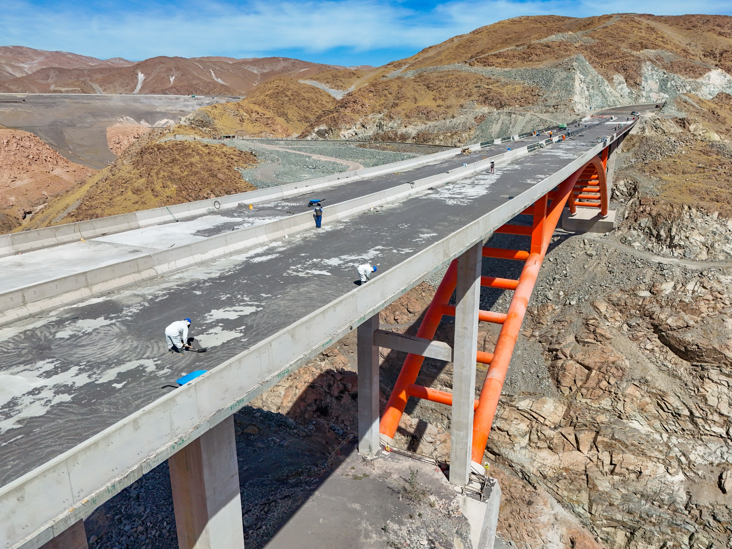 GRA ejecuta mantenimiento temporal en vía Arequipa–La Joya mientras prepara rehabilitación