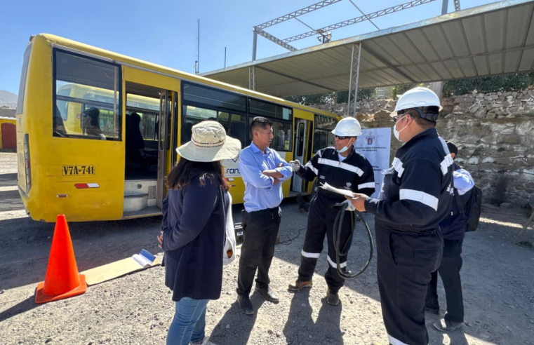 Retiran de circulación dos buses del SIT por exceder límites de contaminación