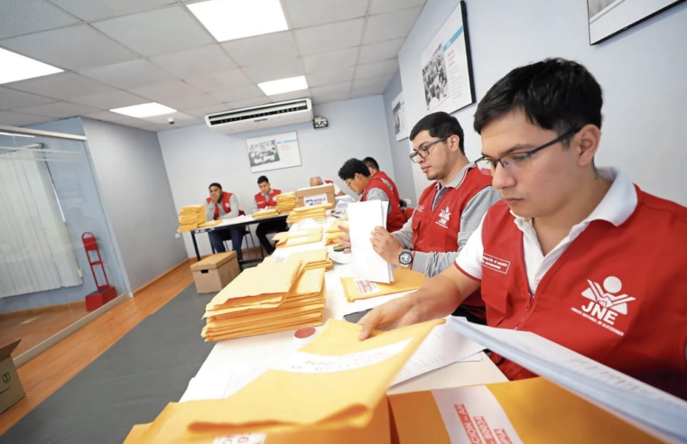 Arequipa cerró inscripción con 15 listas al GRA y 20 a la MPA