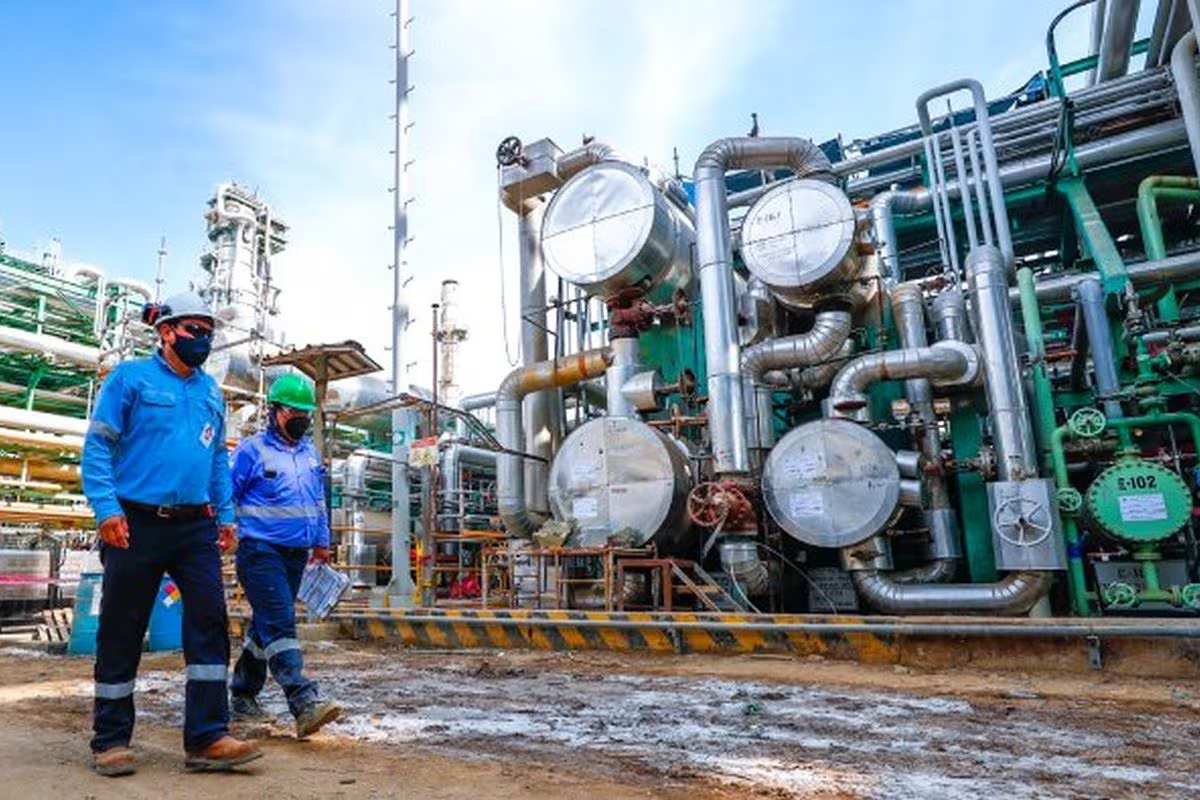 Petroperú: más de S/32 mil millones en apoyos y urgencia de reforma estructural