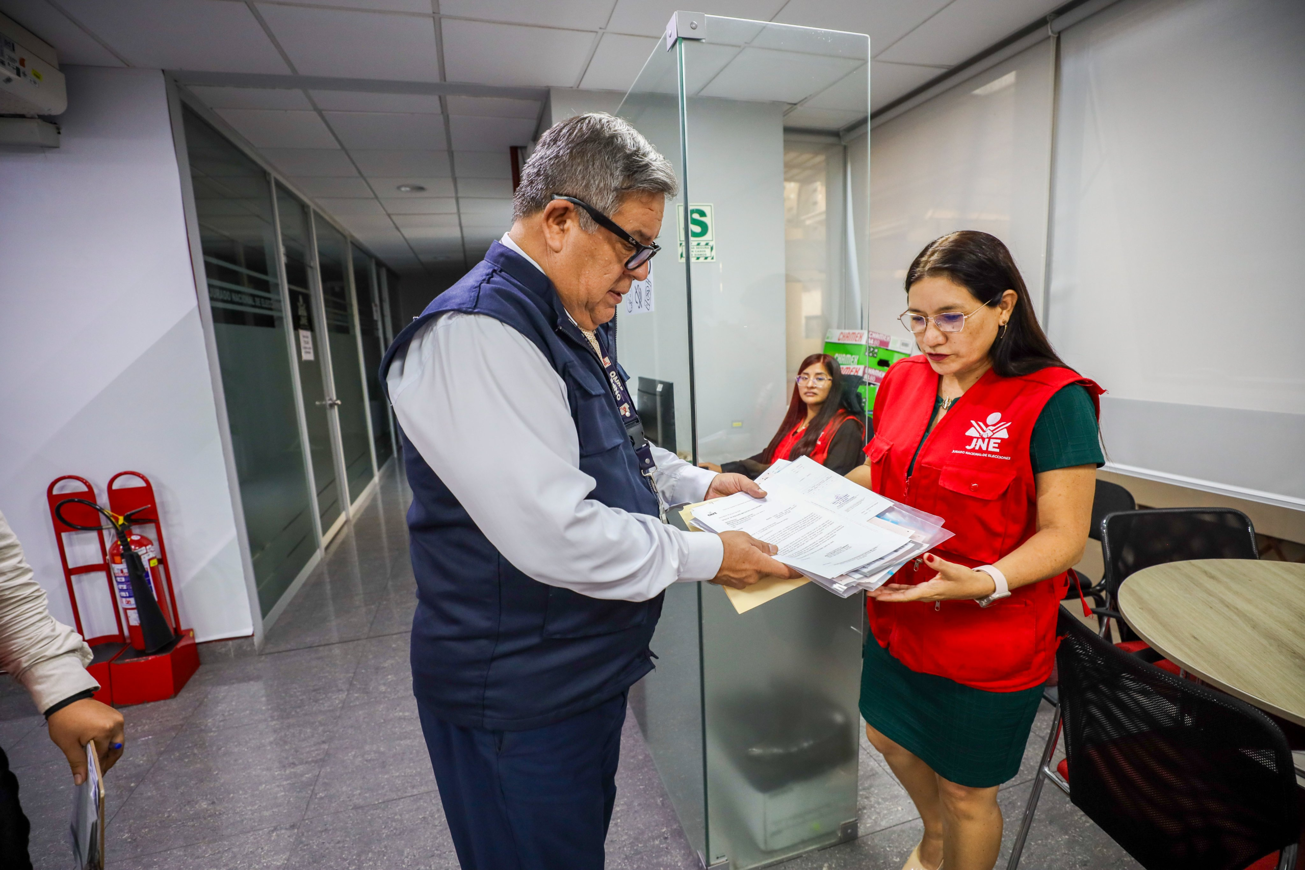 Más de 1 500 actas observadas podrán definir la segunda vuelta presidencial