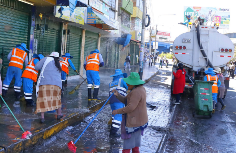 Intensifican limpieza y desinfección en la plataforma Andrés Avelino Cáceres